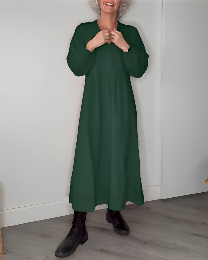 Amanda - The slimming long dress with V-neckline