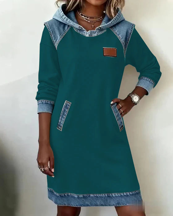 Lunariae - Casual dress with contrasting hood