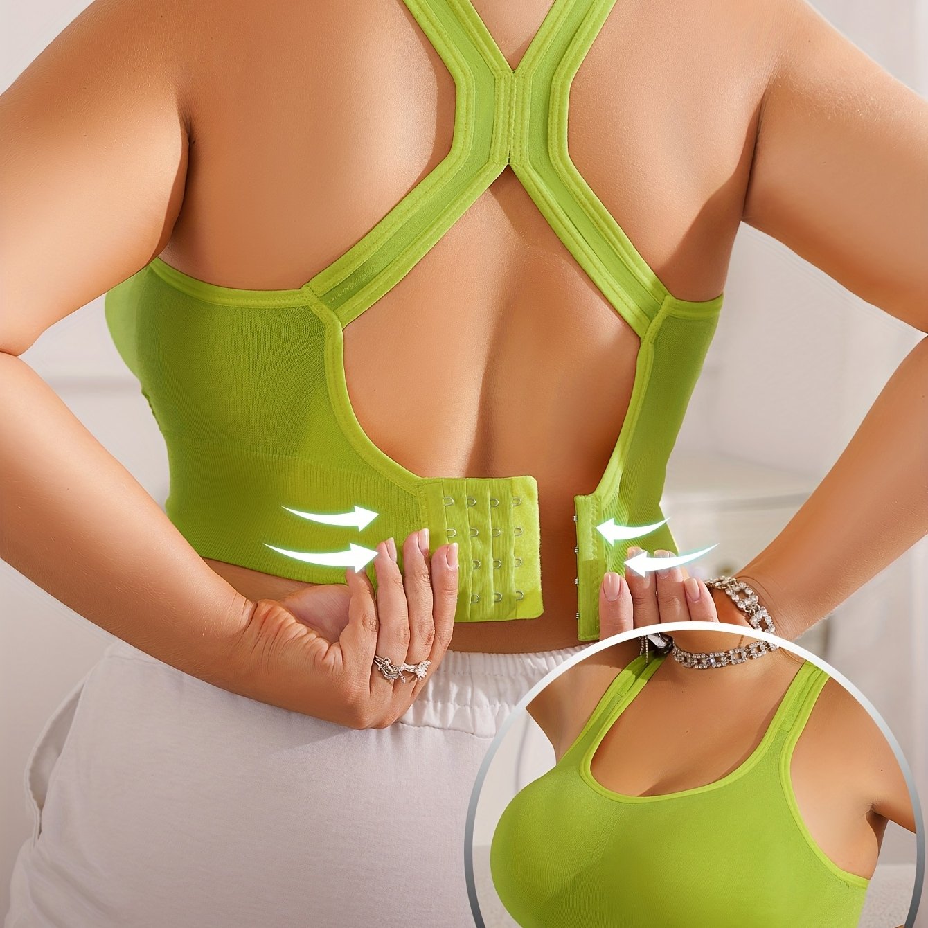 Vittoria - Plus Size Sports Bra with Removable Pads and Adjustable Straps
