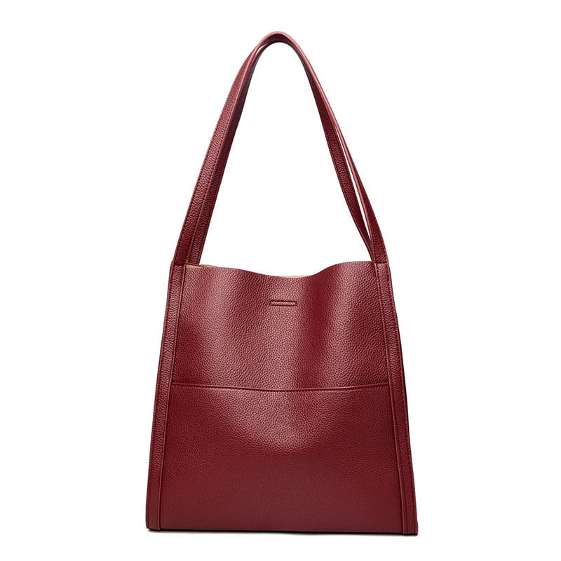 Corinne - Elegant and spacious leather shoulder bag