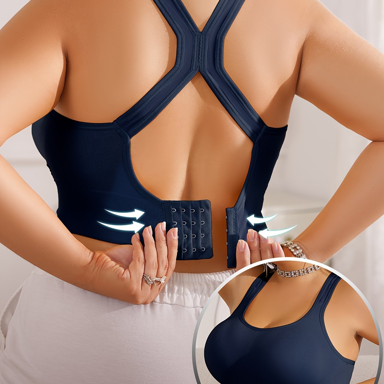Vittoria - Plus Size Sports Bra with Removable Pads and Adjustable Straps