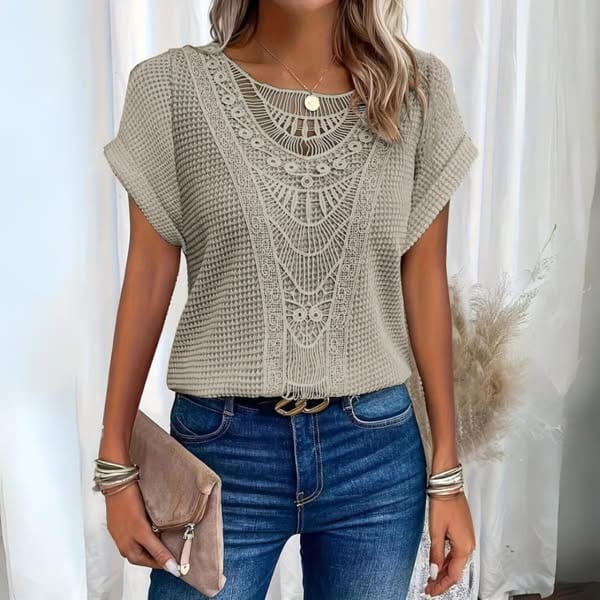 Aina - Elegant Ibiza style blouse