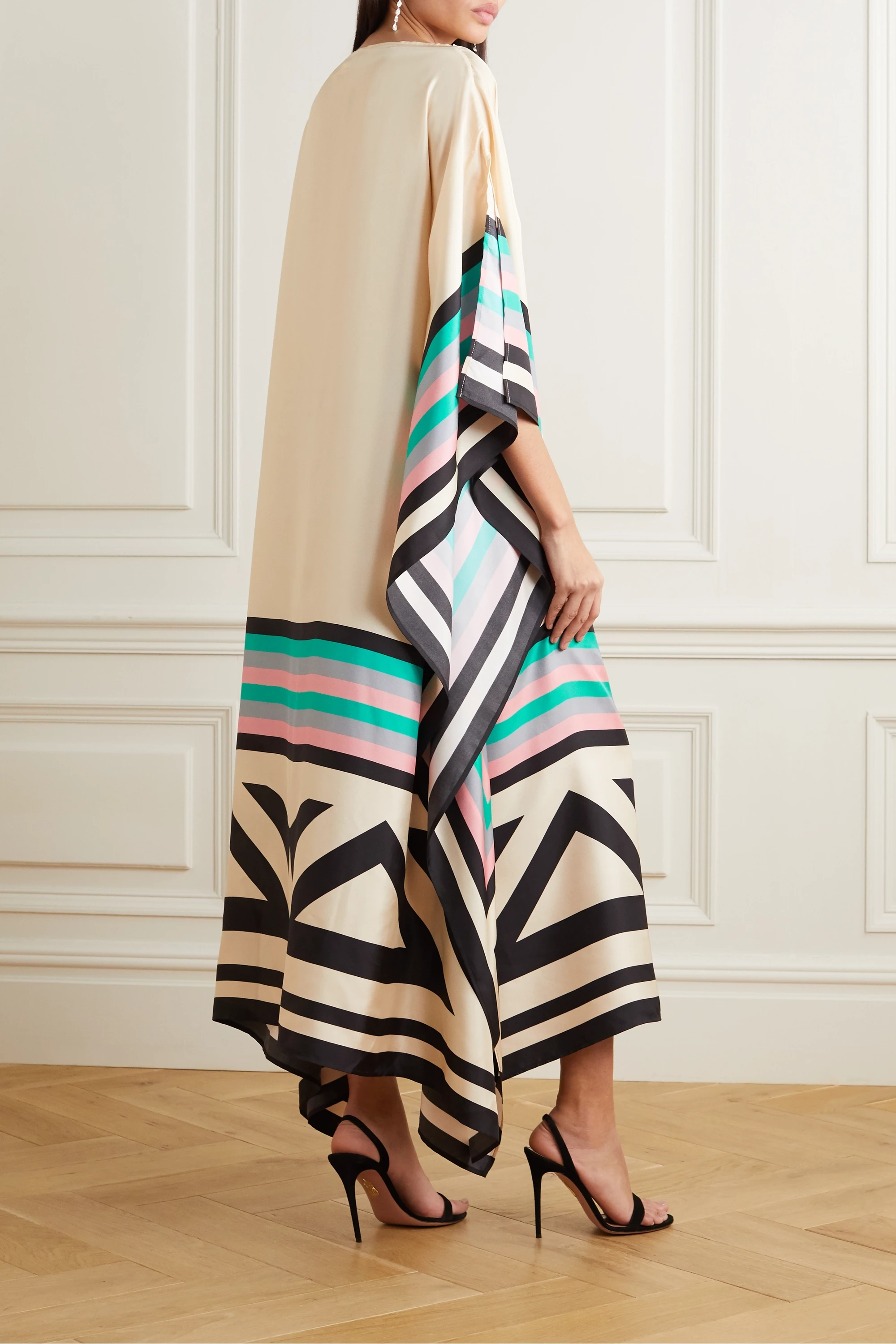 Rayna - Elegant Geometric Print Caftan