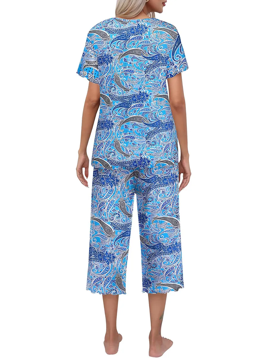 Olivine - Women's short-sleeved loungewear set with capri pants - perfect for relaxing at home in style