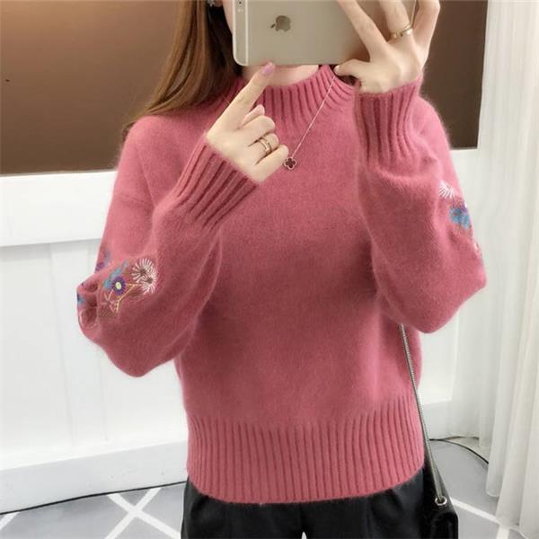 Andrée - Thick Flower Embroidered Sweater