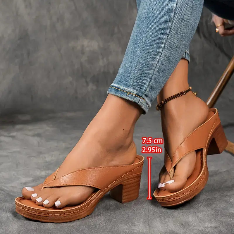 Fynavelle - Women's comfortable heel sandals with a stylish ergonomic sole