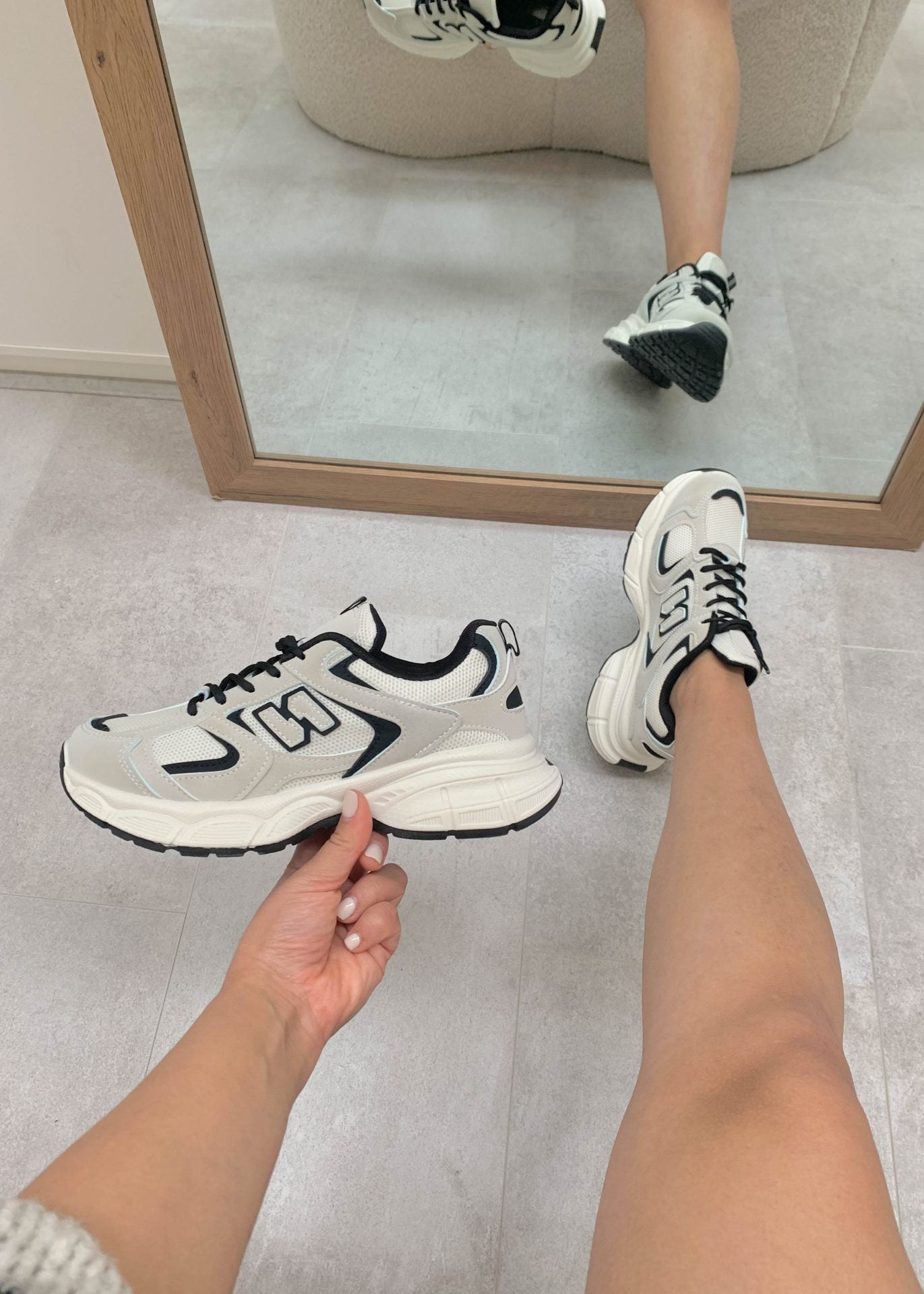 Eglantine - Beautiful sneakers for women