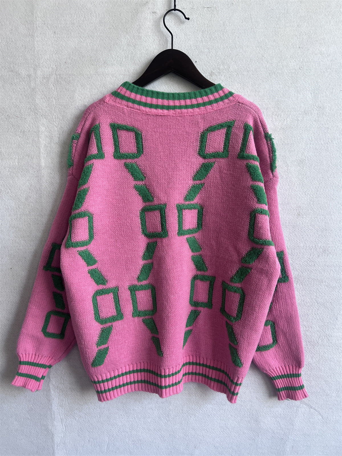 Aliza - Contrasting V-Neck Knit Cardigan