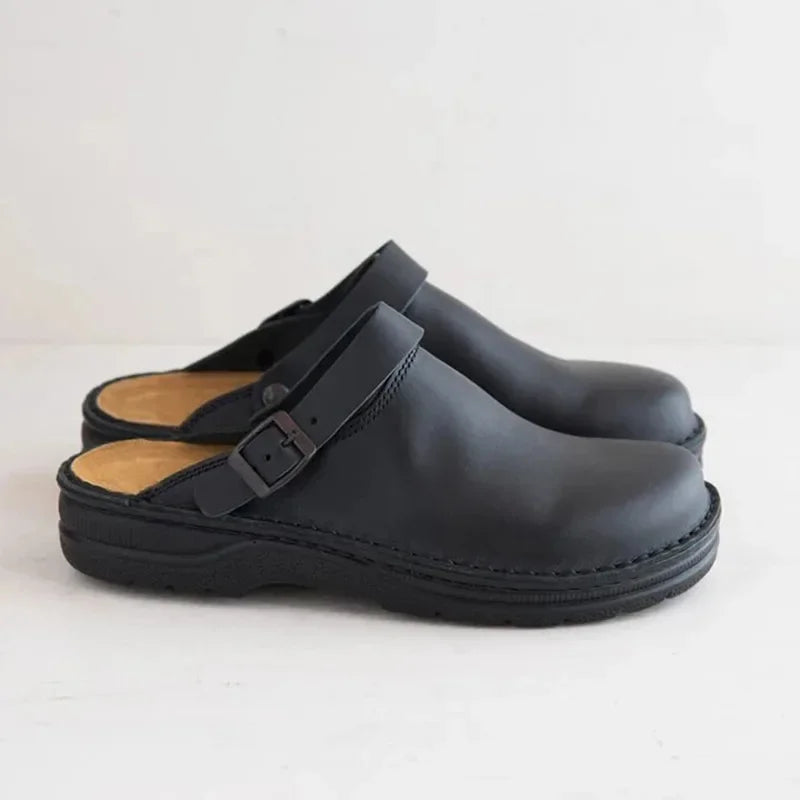 Jonas - Men's closed-toe leather mules with buckle and comfort sole