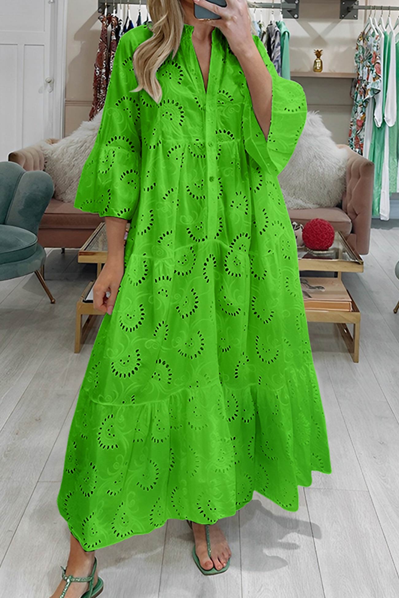 Noa - Cotton dress with embroidered sleeves and V-neck