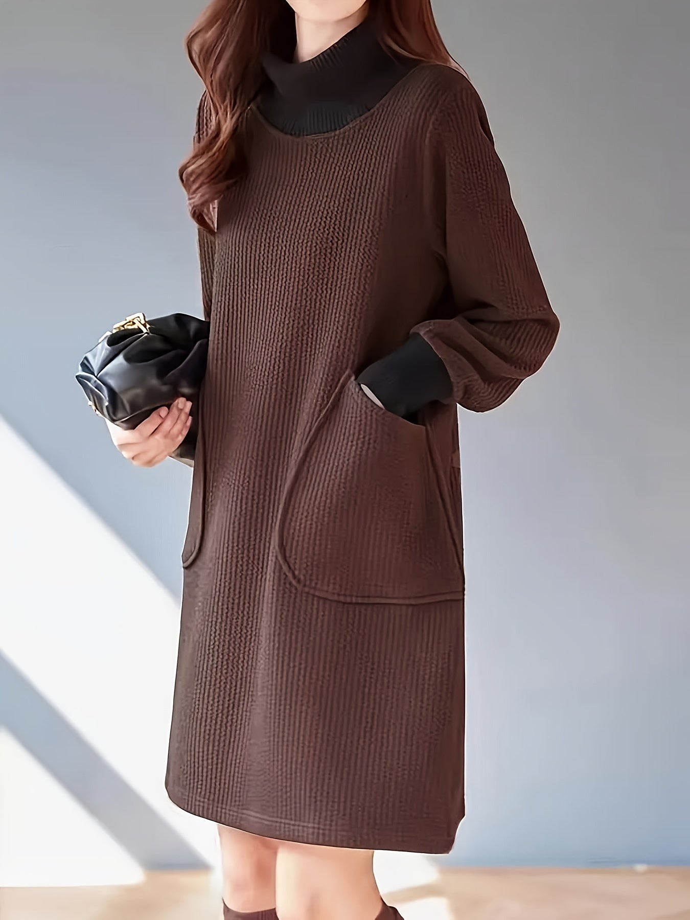 Lydie - Chic Midi Dress with High Neck and Raglan Sleeves