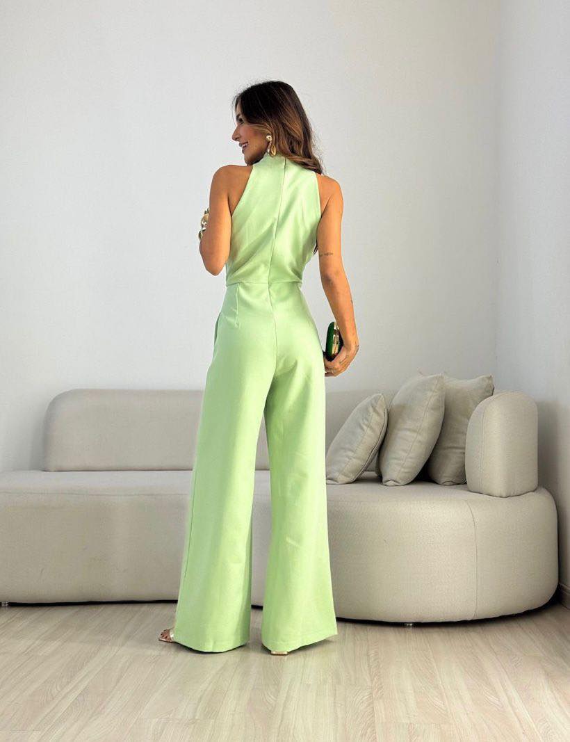 Nexellea - Women's Flowy Elegant Dress with Defined Waist, Chic Evening Style