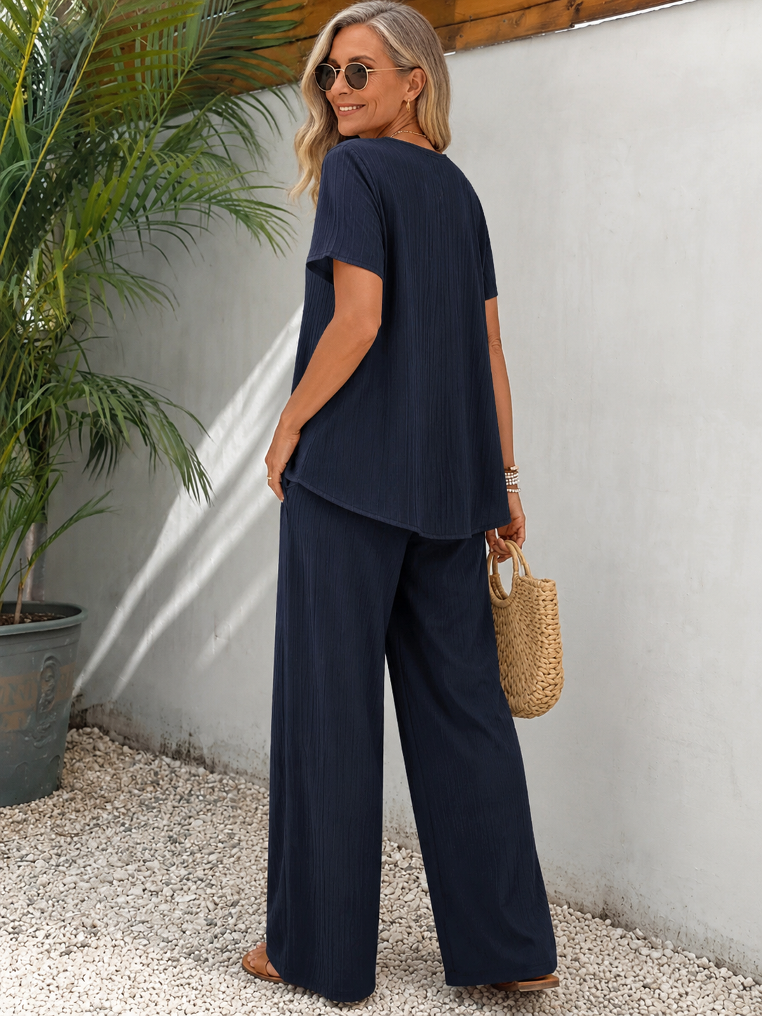 Kirethra - Elegant and Comfortable Flowy Women's Set
