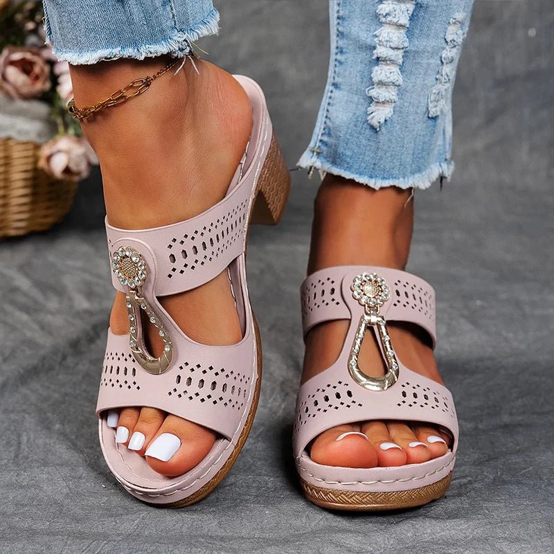 Novellea - Women's orthopedic sandals with comfortable, open-work heel