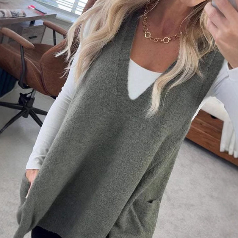Carole - Sleeveless Knitted Vest with Pockets and V-Neck
