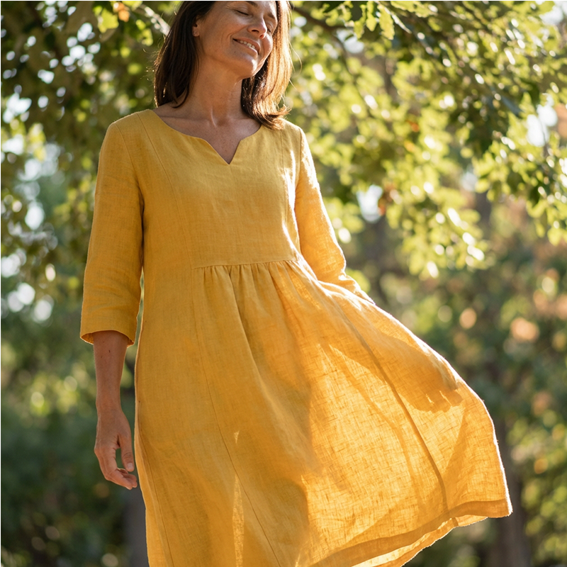 Sylvara - Women's Flowy V-Neck Midi Dress
