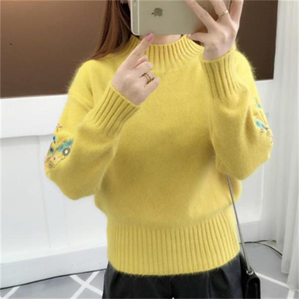 Andrée - Thick Flower Embroidered Sweater