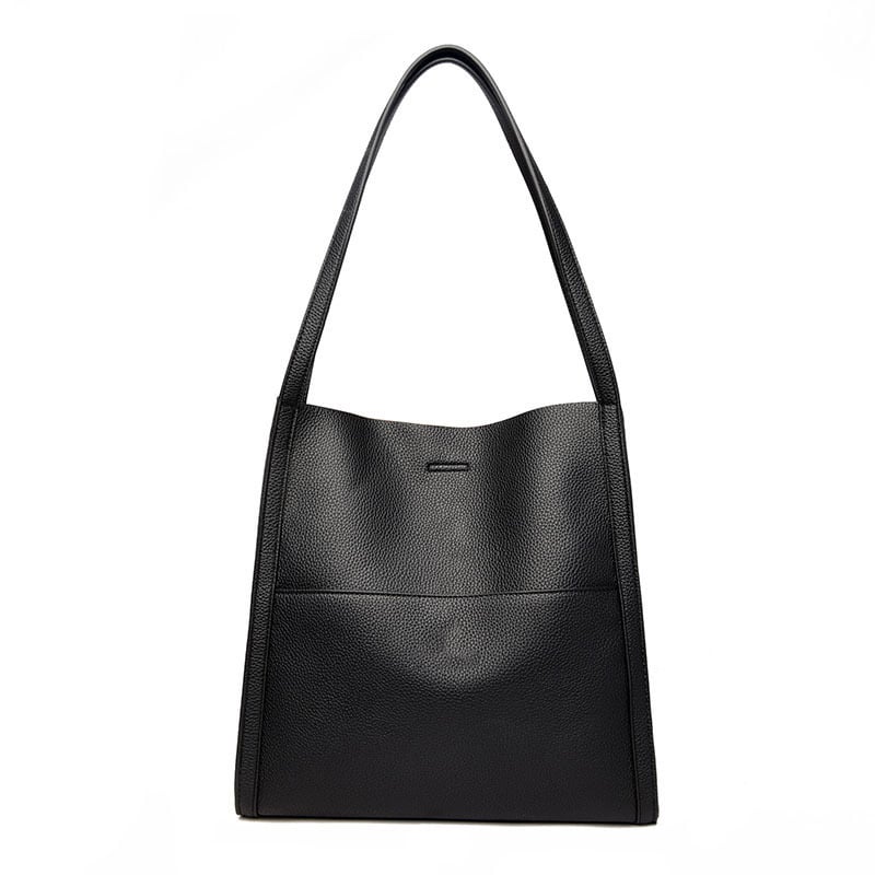 Corinne - Elegant and spacious leather shoulder bag