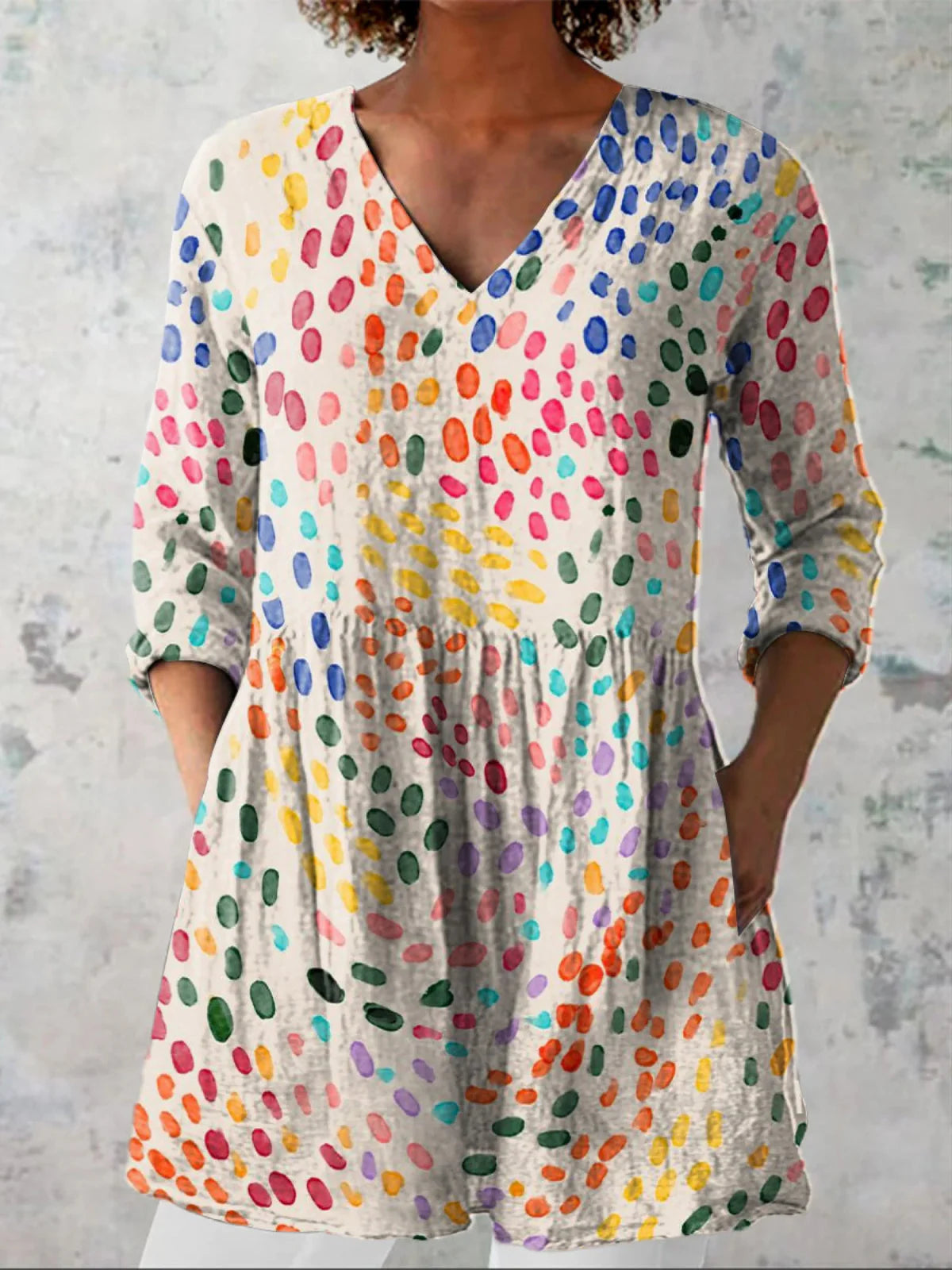 Ophalyn - Women's long tunic with graphic stripes and V-neck