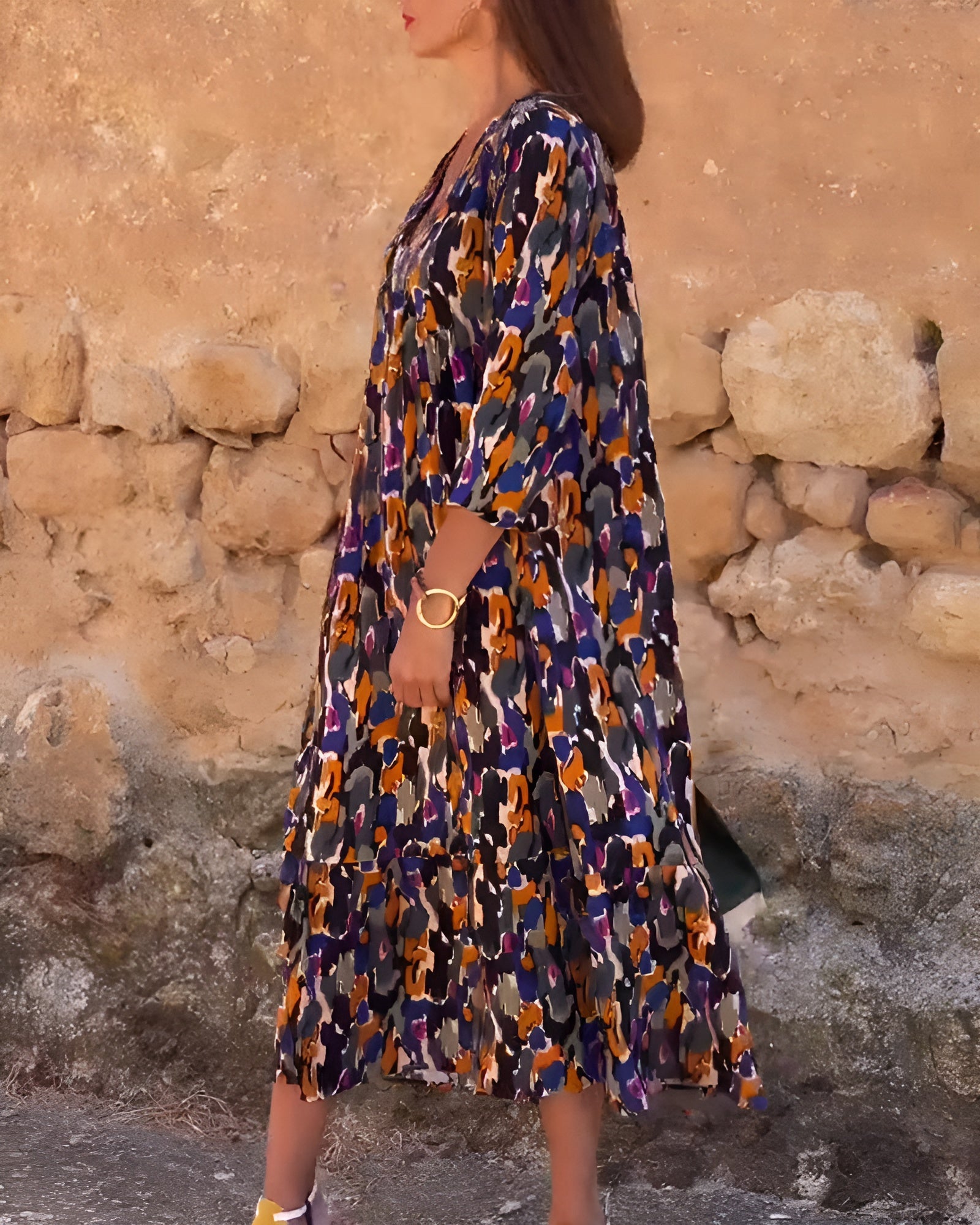 Lorina - Retro printed V-neck dress