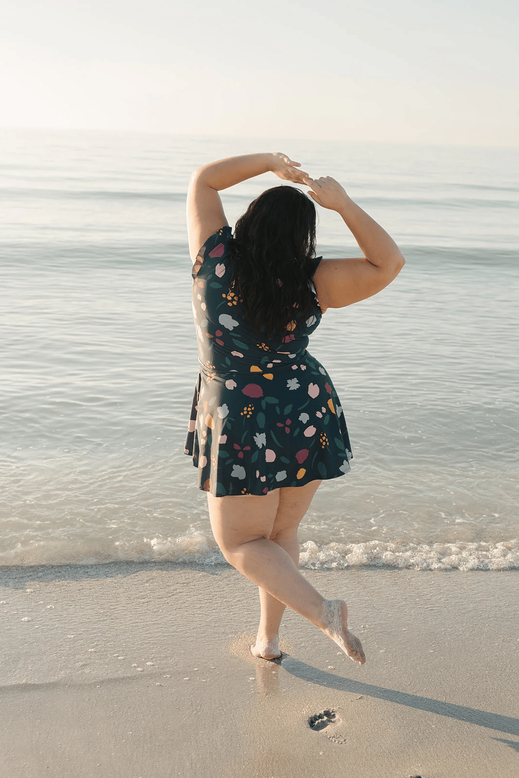 Melisande - Swimsuit with ruffles and built-in bra