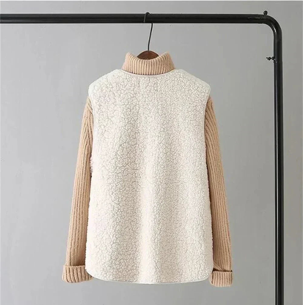 Avriel - Women's Sleeveless Lambswool Coat