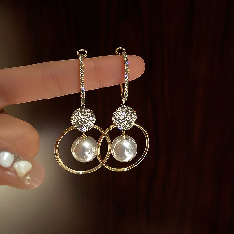 Luxury Earrings with Pearls and Zircons 