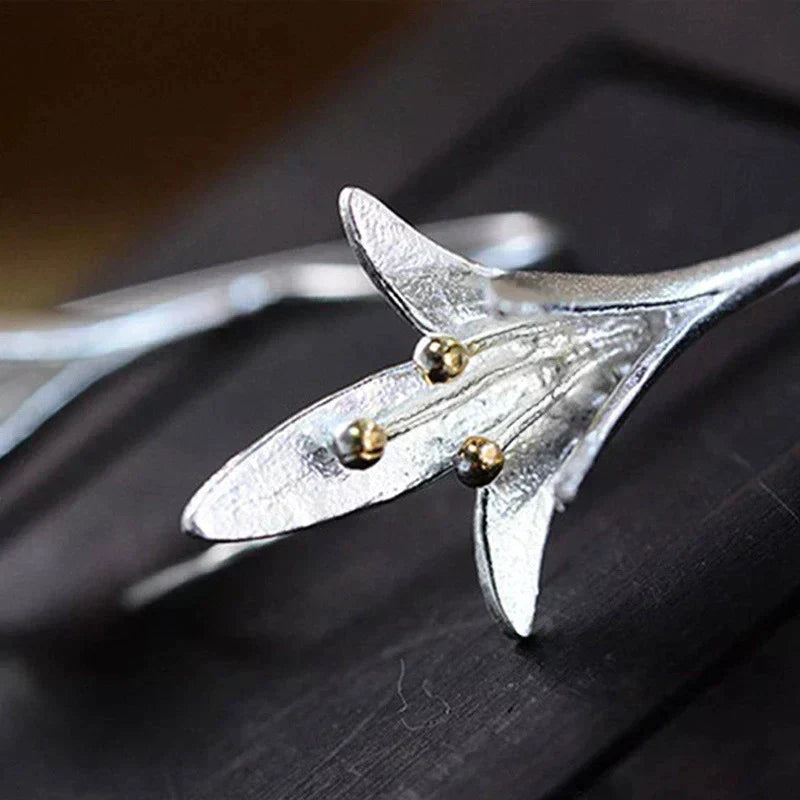 Silver Flower Earrings 