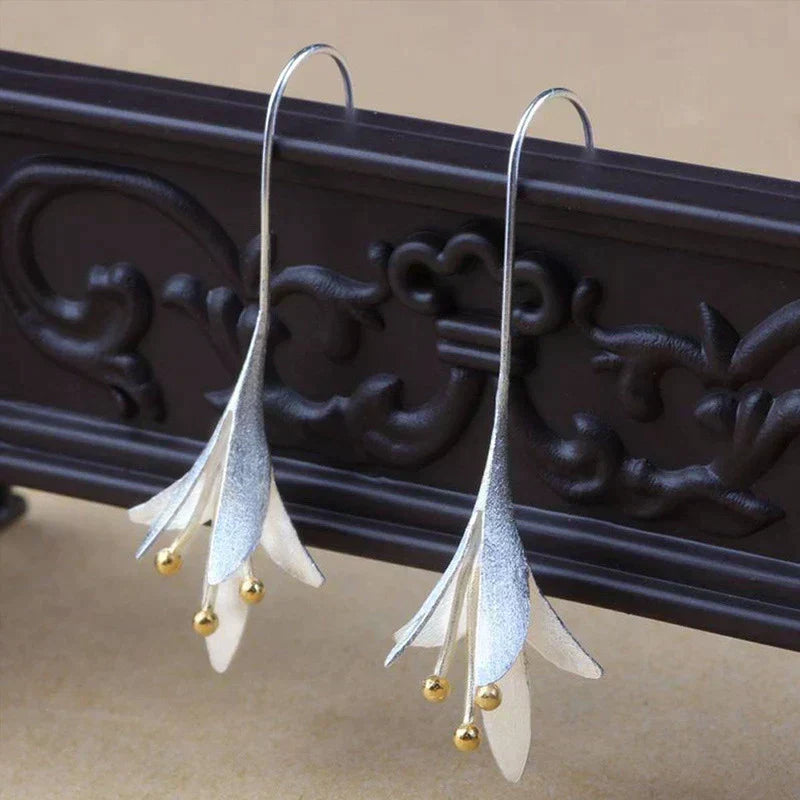 Silver Flower Earrings 