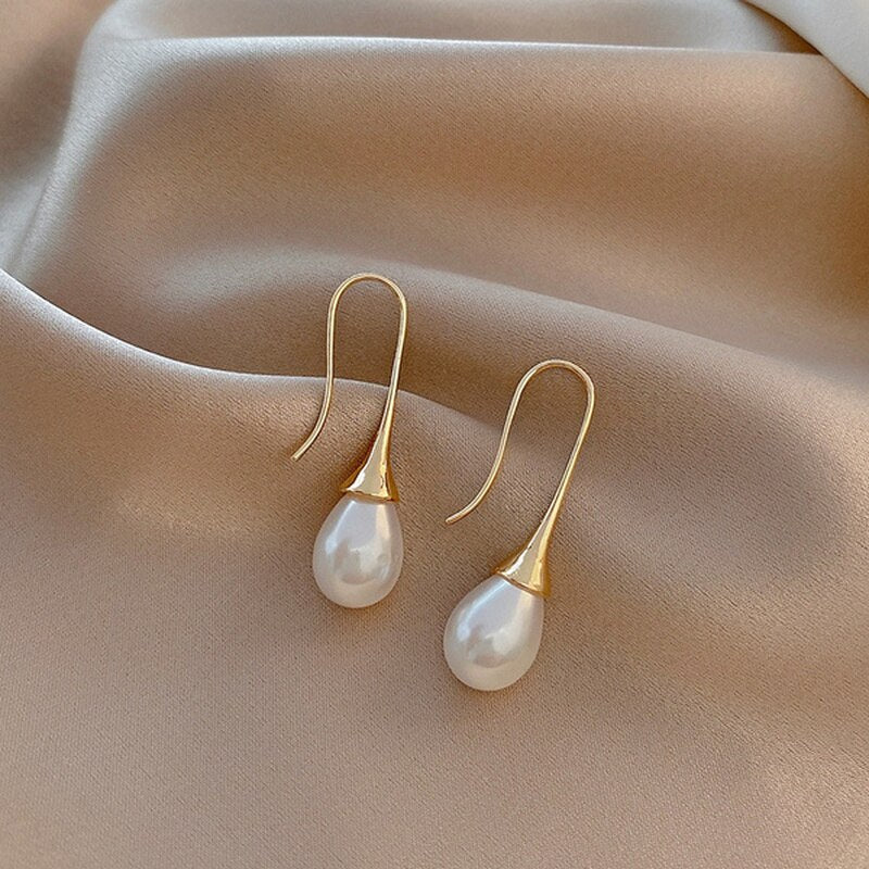 Pearl Drop Earrings 