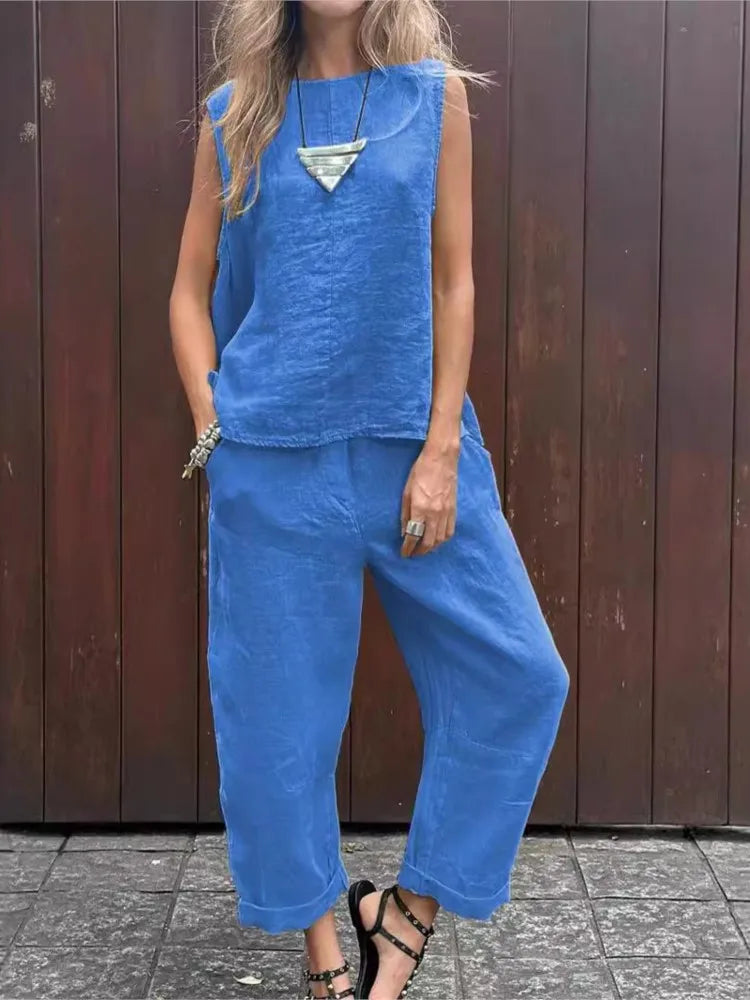 Ardelle - Chic Two Piece Set - Sleeveless Top and Elegant Pants