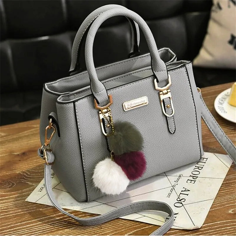Honorine - Elegant and practical leather handbag
