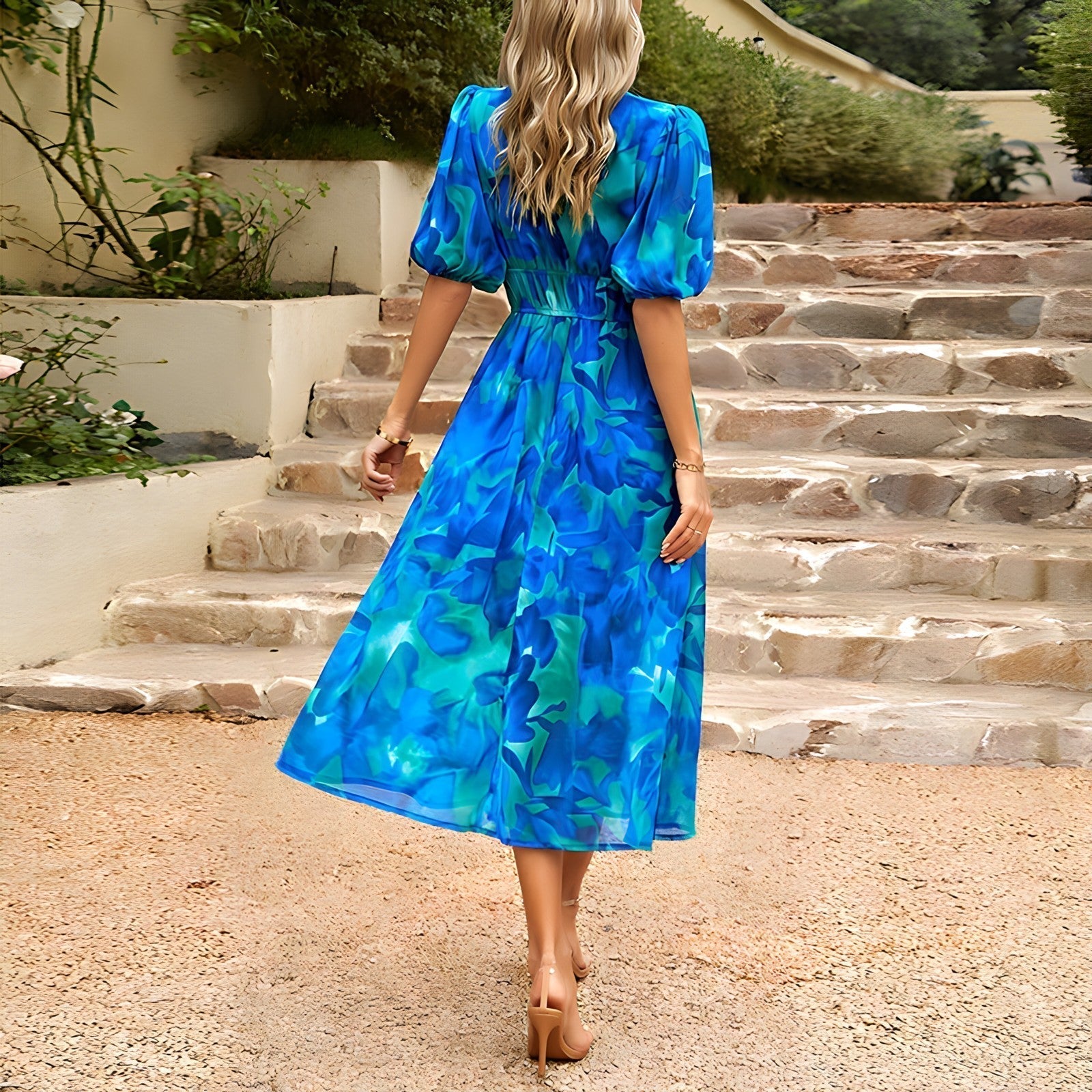 Téa - Elegant V-Neck Dress