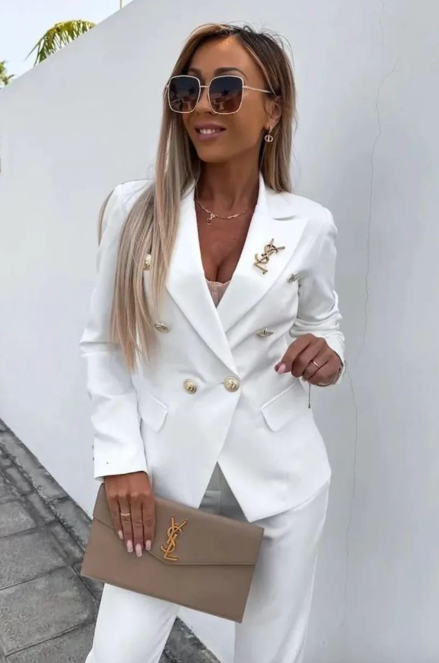 Amory - Chic and Elegant Set - Blazer and Pants