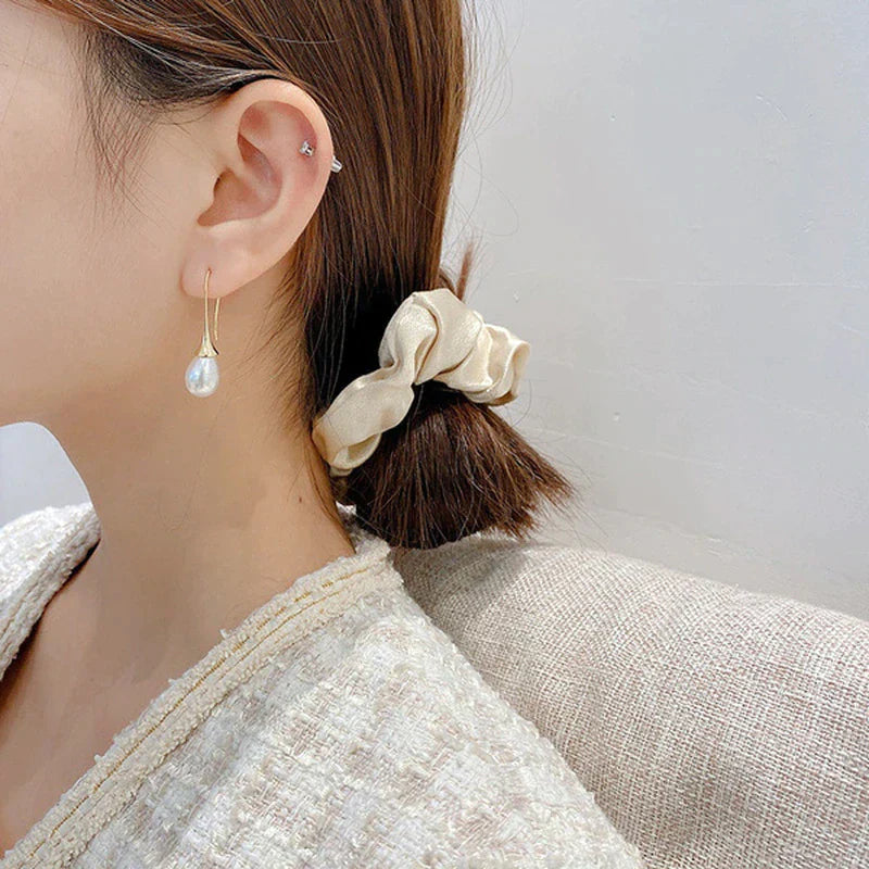 Pearl Drop Earrings 