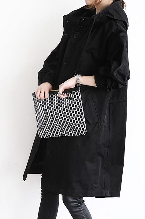 Henriette - Elegant women's long cardigan with collar and pockets