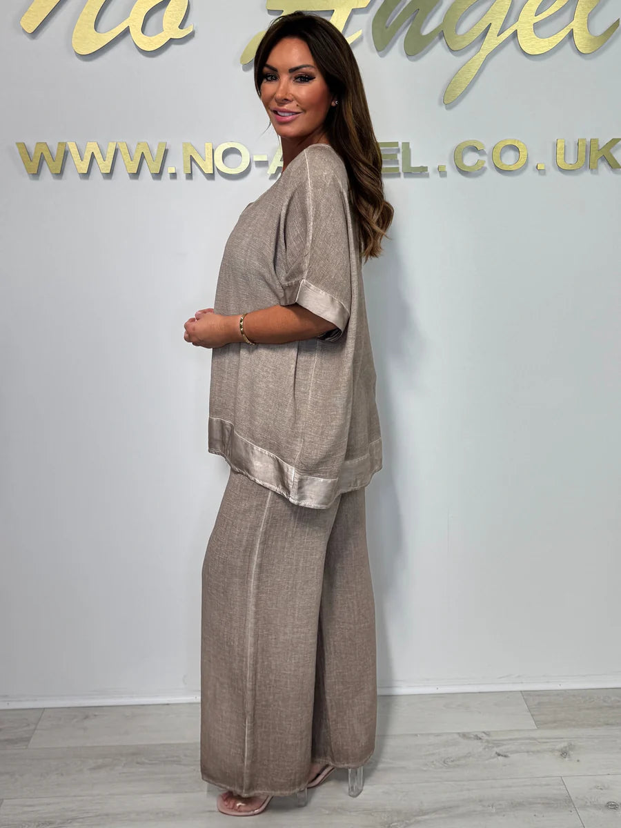 Haliora - Casual and trendy feminine set with V-neckline