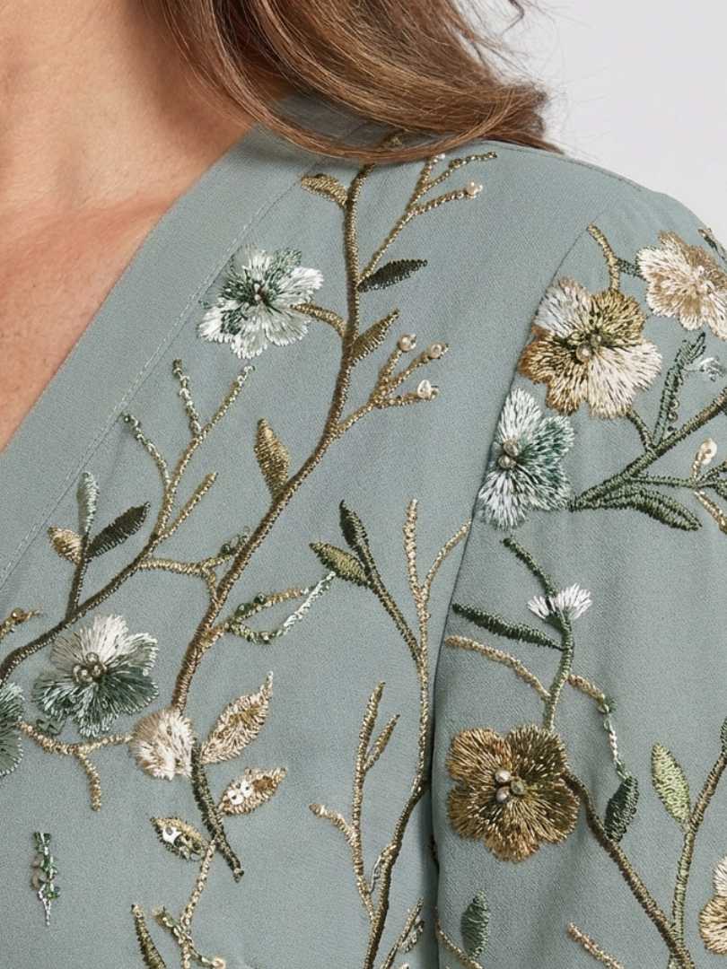 Elodie – Floral V-neck maxi dress