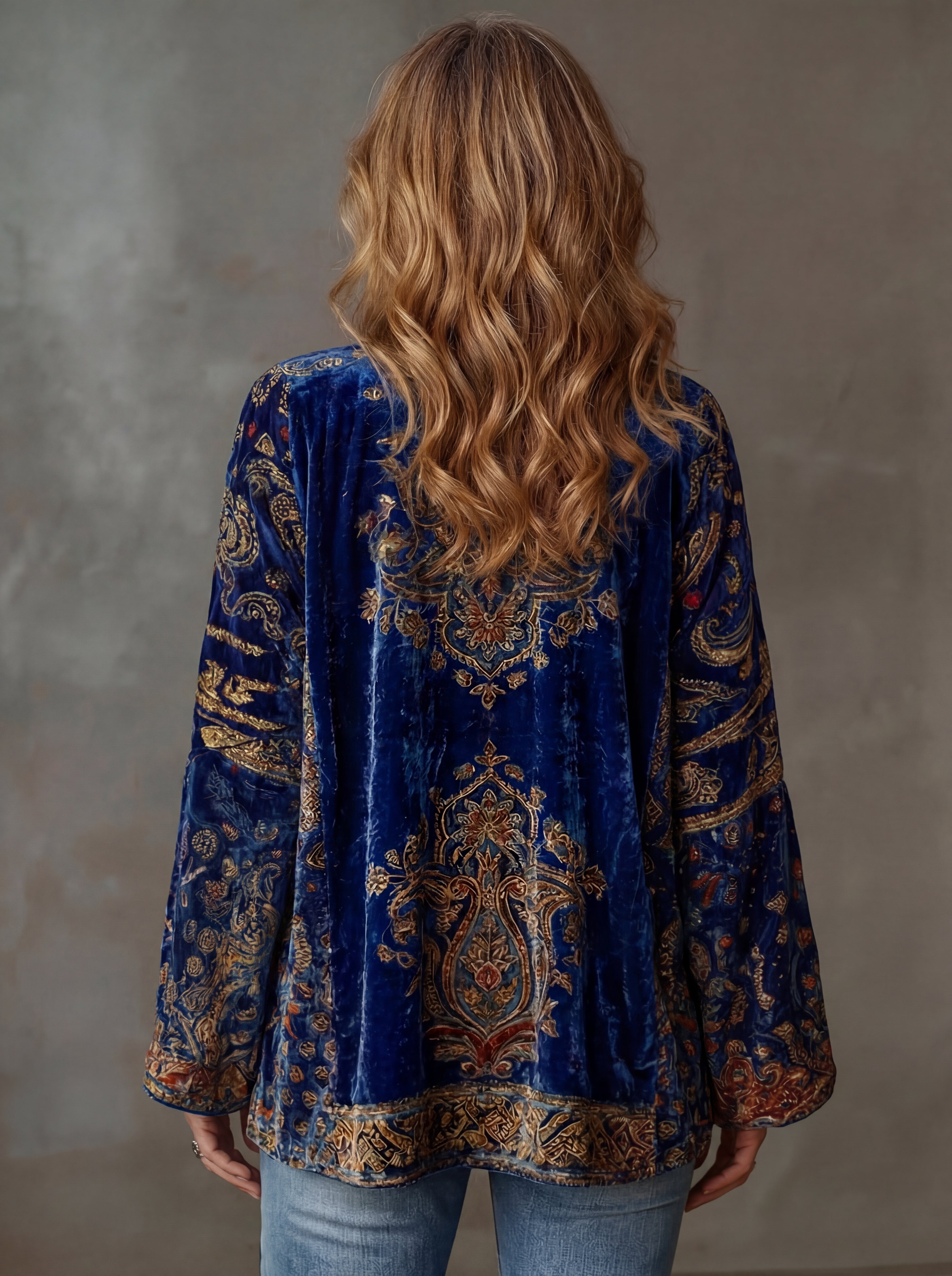 Ariana - Women's Flowy Kimono Jacket with Embroidered Bohemian Pattern, Elegant Style