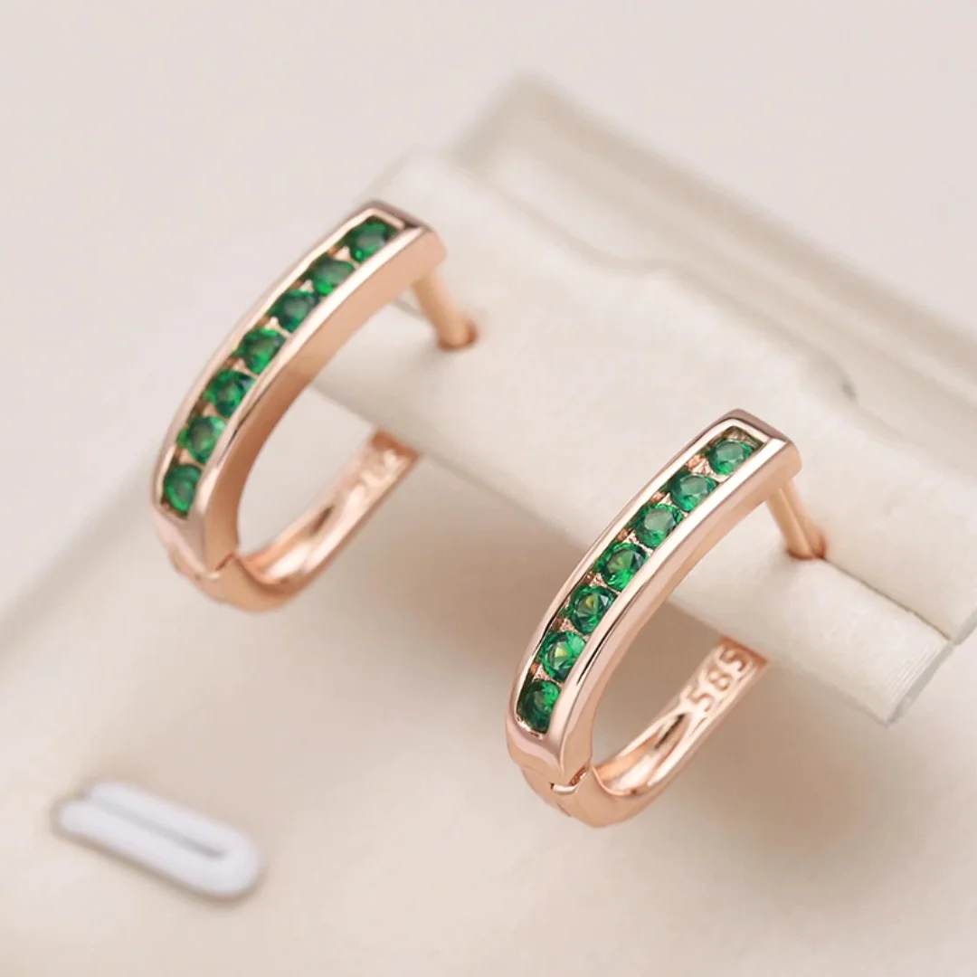Elegant Earrings with Green Crystals 