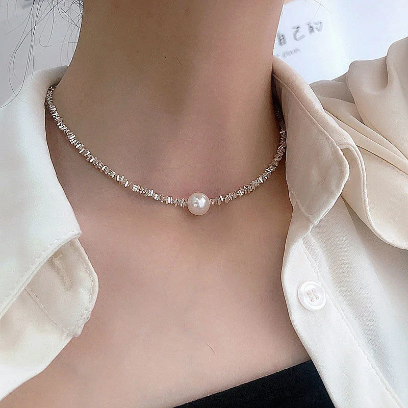 Elegant Pearl Necklace 