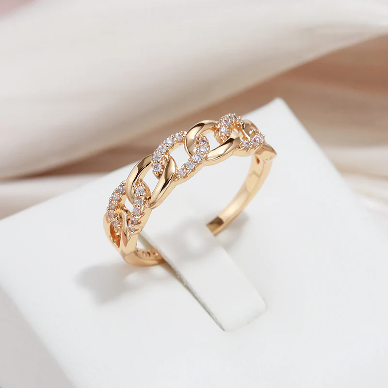 Elegant Ring with Gold Chain 