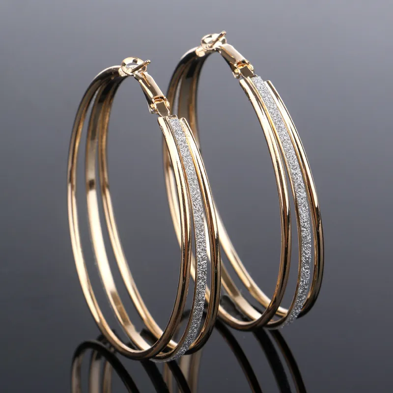 Shiny Vintage Gold Hoop Earrings 