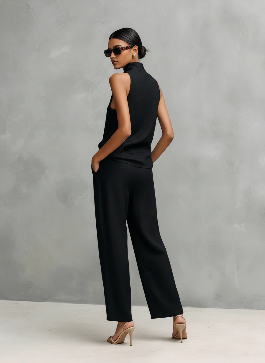Elowira - Women's black linen and cotton set with a high collar