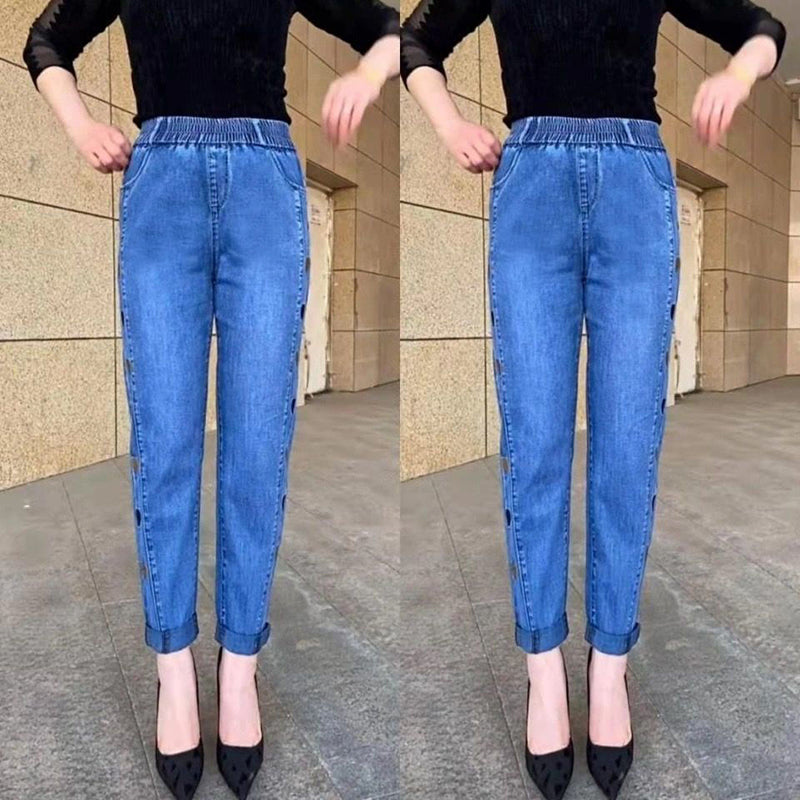Soraya - Women's Highly Elastic Jeans with Heart Motif Embroidery