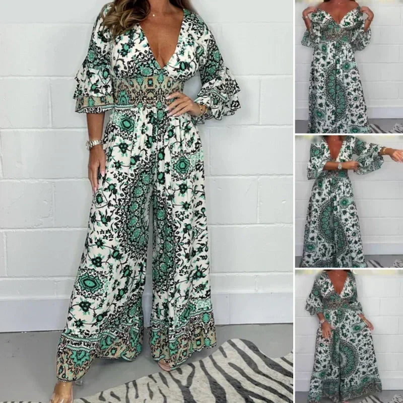 Neria - Jumpsuit with V-neck and print