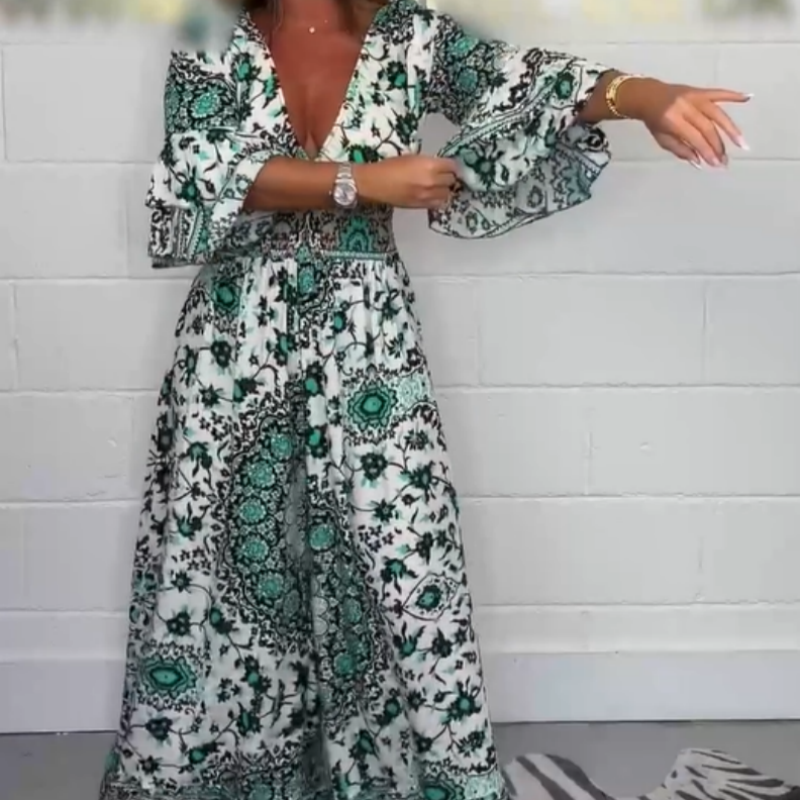 Neria - Jumpsuit with V-neck and print