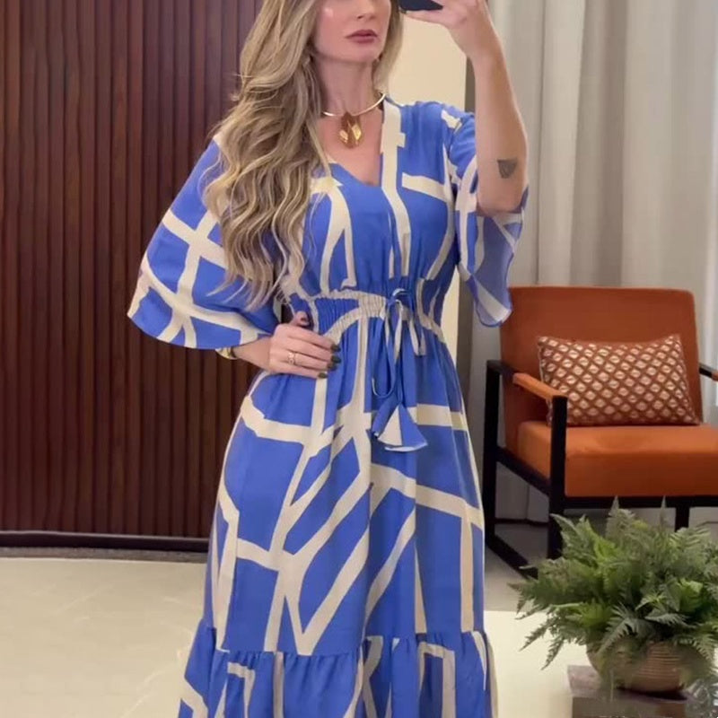 Silvia - Elegant Fitted Dress with V-Neck
