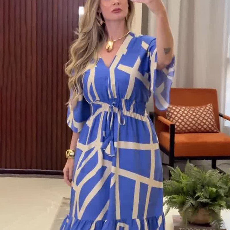 Silvia - Elegant Fitted Dress with V-Neck